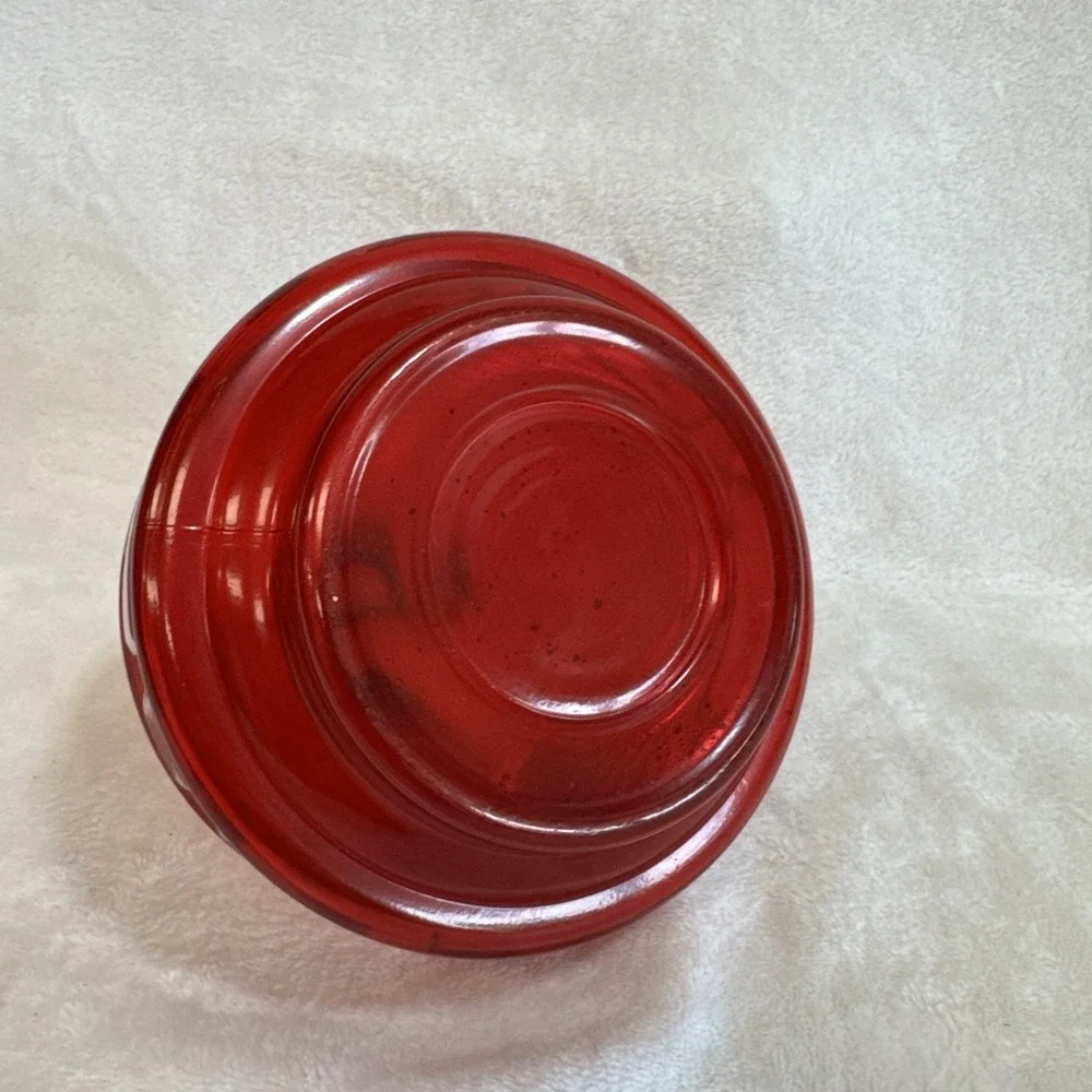 Vintage Red Glass Oil Lamp, Diamond & Ribbed Pattern, Kerosene Lantern‎